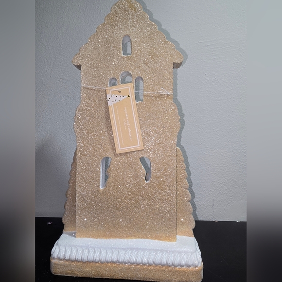 Large Gingerbread House Cupcakes and Cashmere - Picture 2 of 3